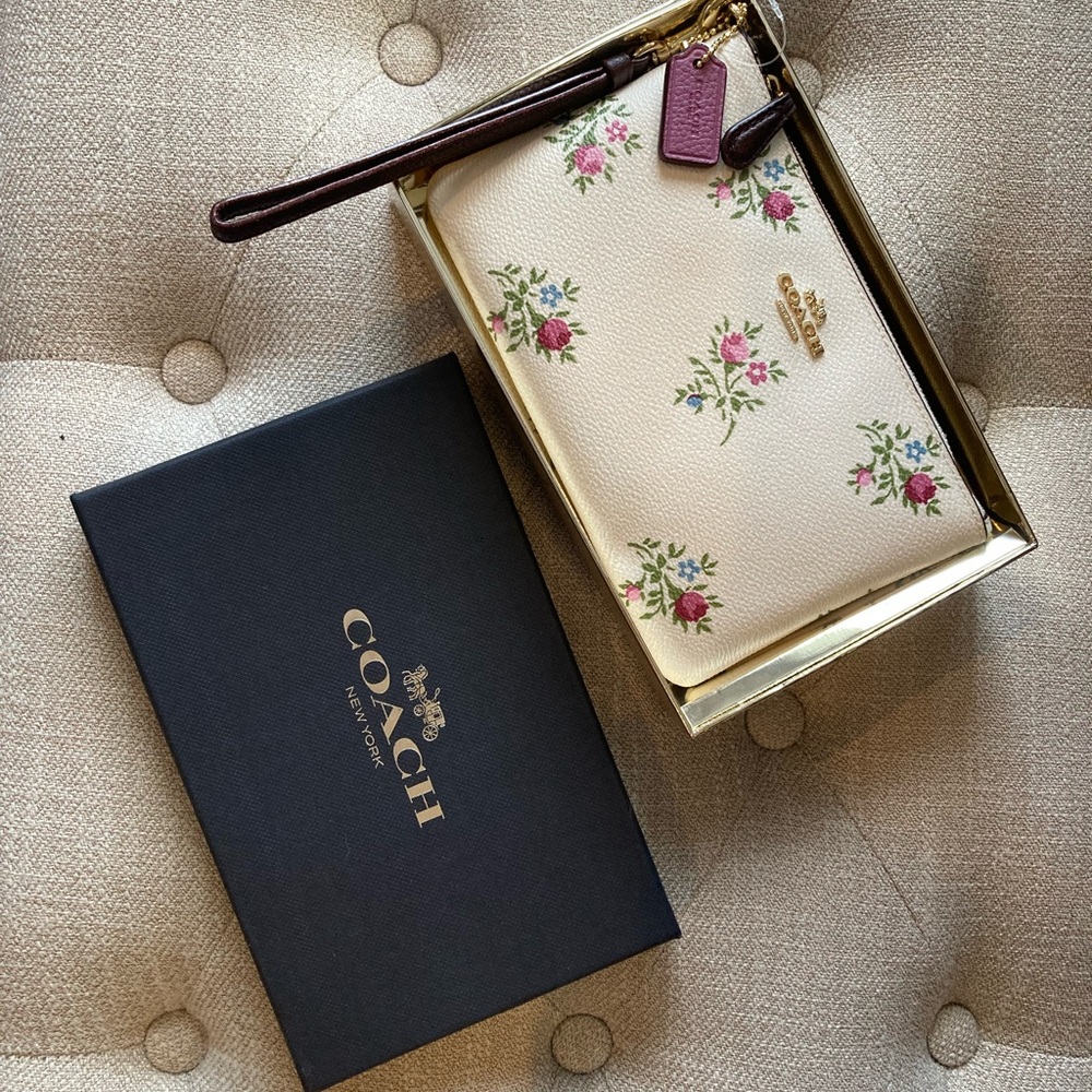 Coach wristlet
